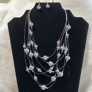 Vintage Honora grey pearl wire necklace earring